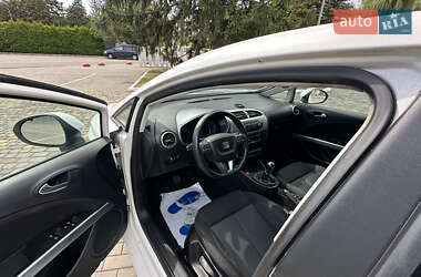 Хэтчбек SEAT Leon 2009 в 