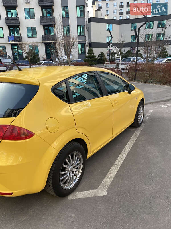 Хэтчбек SEAT Leon 2011 в Киеве фото 3 Хэтчбек SEAT Leon 2011 в Киеве