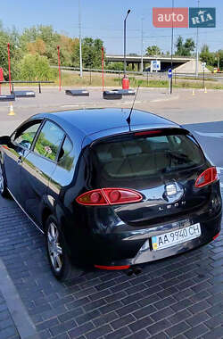 Хэтчбек SEAT Leon 2006 в 