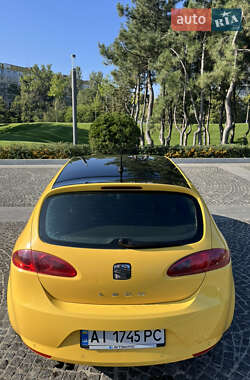 Хэтчбек SEAT Leon 2008 в 