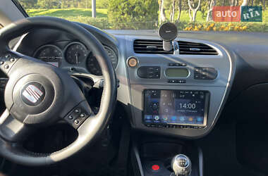 Хэтчбек SEAT Leon 2008 в 