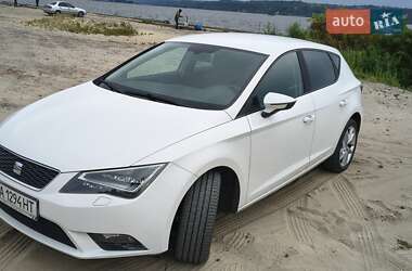 Хэтчбек SEAT Leon 2013 в 