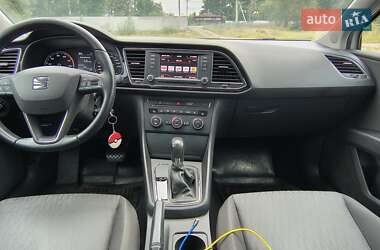 Хэтчбек SEAT Leon 2013 в 