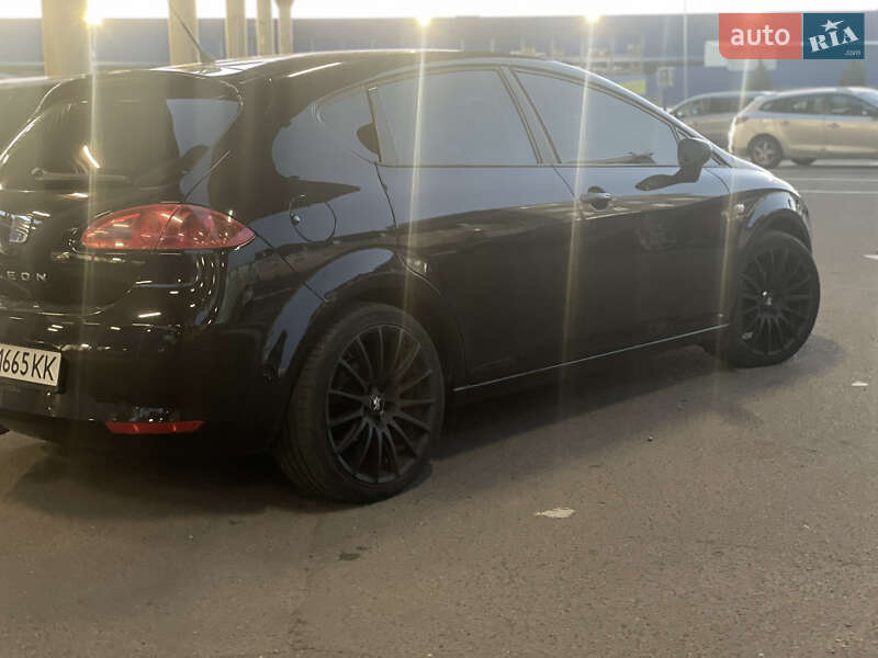 Хетчбек SEAT Leon 2008 в Вінниці