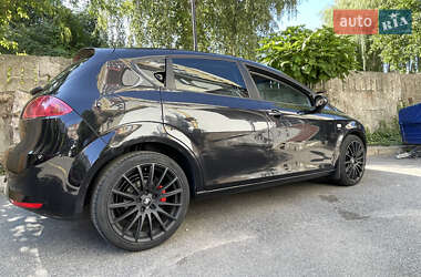 Хэтчбек SEAT Leon 2008 в 