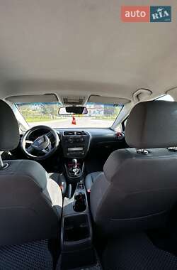 Хэтчбек SEAT Leon 2011 в 