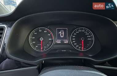 Хэтчбек SEAT Leon 2013 в 