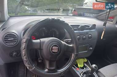 Хэтчбек SEAT Leon 2009 в 