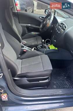 Хэтчбек SEAT Leon 2009 в 