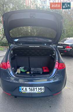 Хэтчбек SEAT Leon 2009 в 