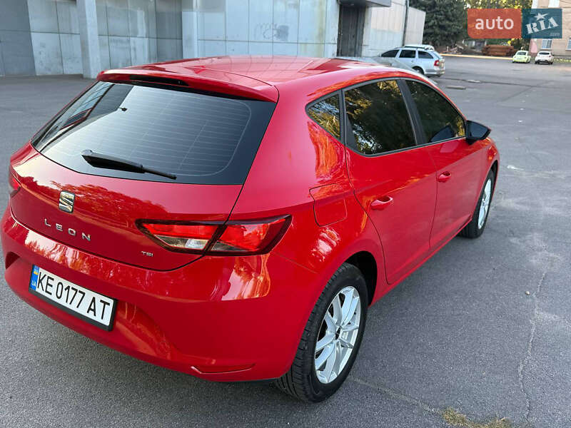 Хэтчбек SEAT Leon 2013 в Кривом Роге