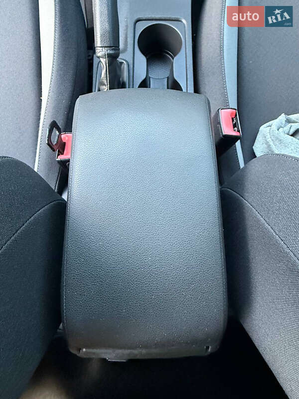 Хэтчбек SEAT Leon 2013 в Кривом Роге