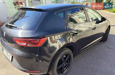 Хэтчбек SEAT Leon 2013 в 