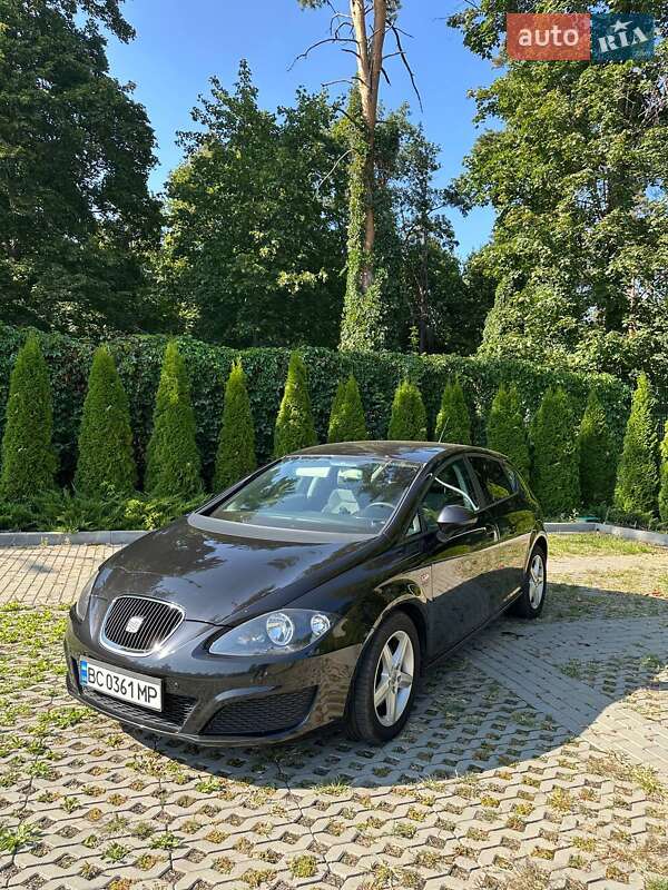 Хэтчбек SEAT Leon 2009 в Харькове
