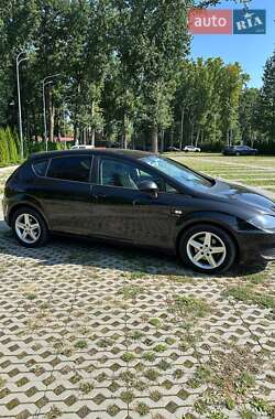 Хэтчбек SEAT Leon 2009 в 
