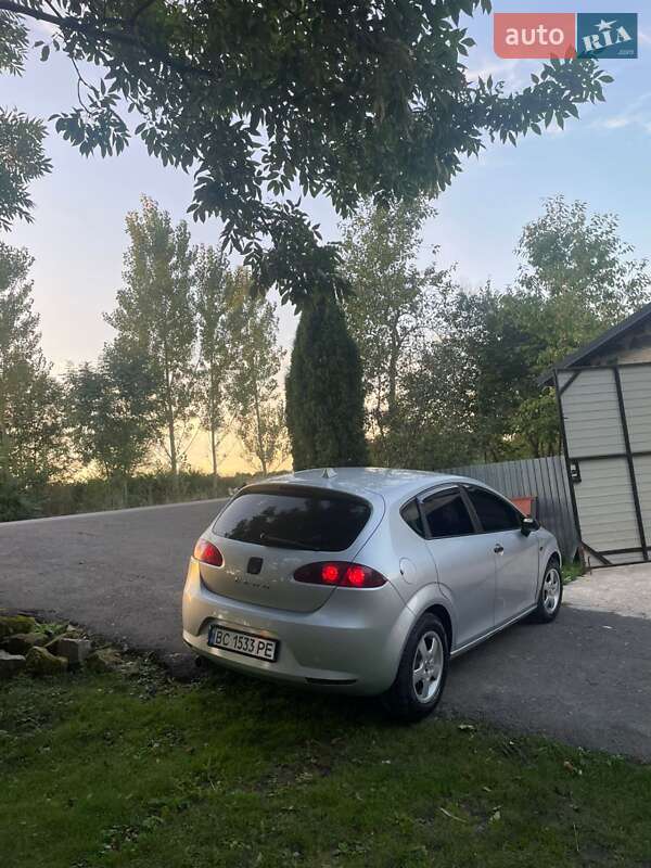 Хэтчбек SEAT Leon 2008 в Перемышлянах фото 4 Хэтчбек SEAT Leon 2008 в Перемышлянах
