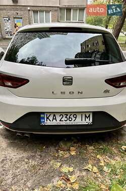 Хэтчбек SEAT Leon 2013 в 