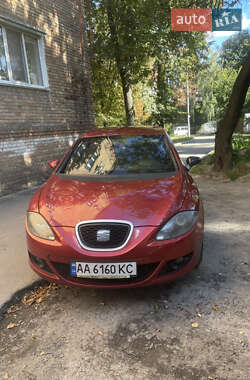 Хэтчбек SEAT Leon 2005 в 