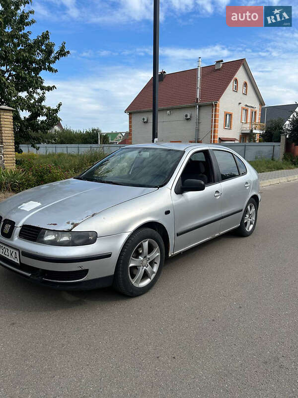 Хэтчбек SEAT Leon 2001 в Броварах