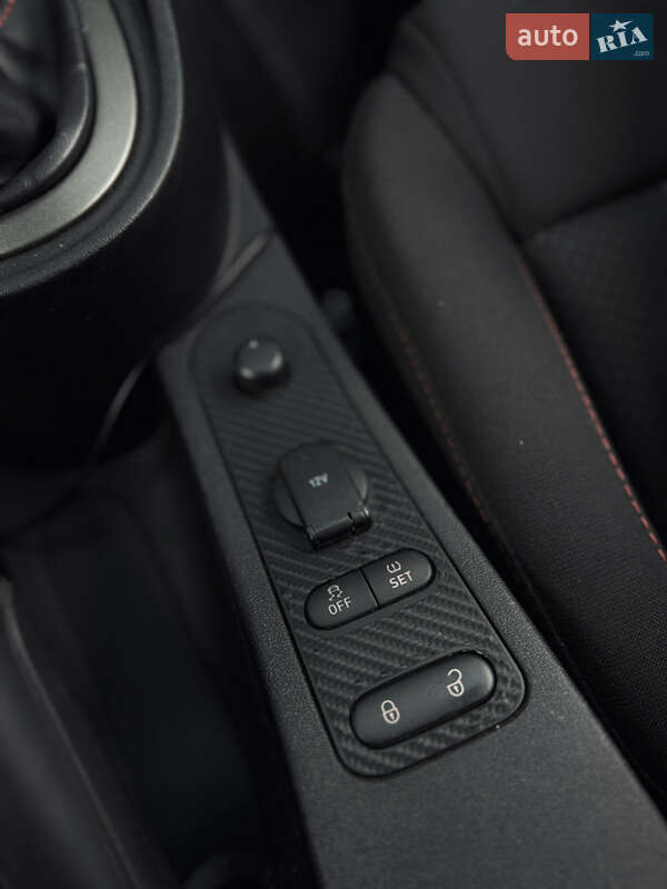 Хэтчбек SEAT Leon 2010 в Днепре