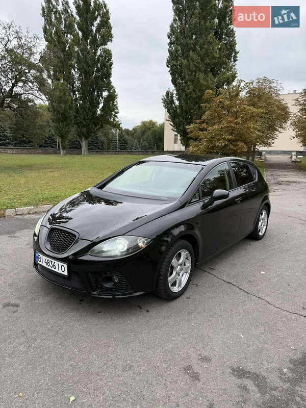 Хэтчбек SEAT Leon 2008 в 