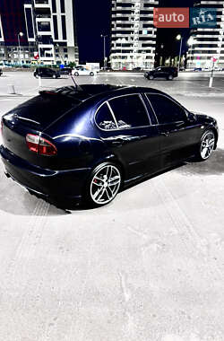 Хэтчбек SEAT Leon 2004 в 