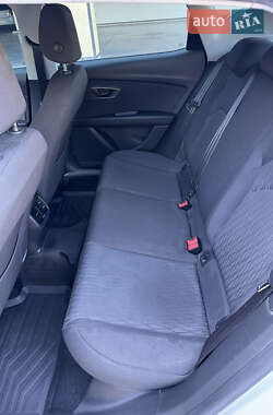 Хэтчбек SEAT Leon 2013 в 
