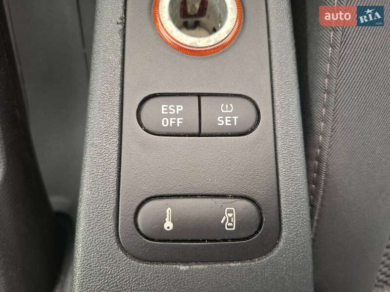 Хэтчбек SEAT Leon 2005 в Николаеве