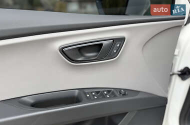 Хэтчбек SEAT Leon 2019 в 