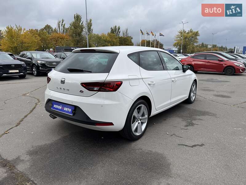 Хэтчбек SEAT Leon 2016 в Днепре