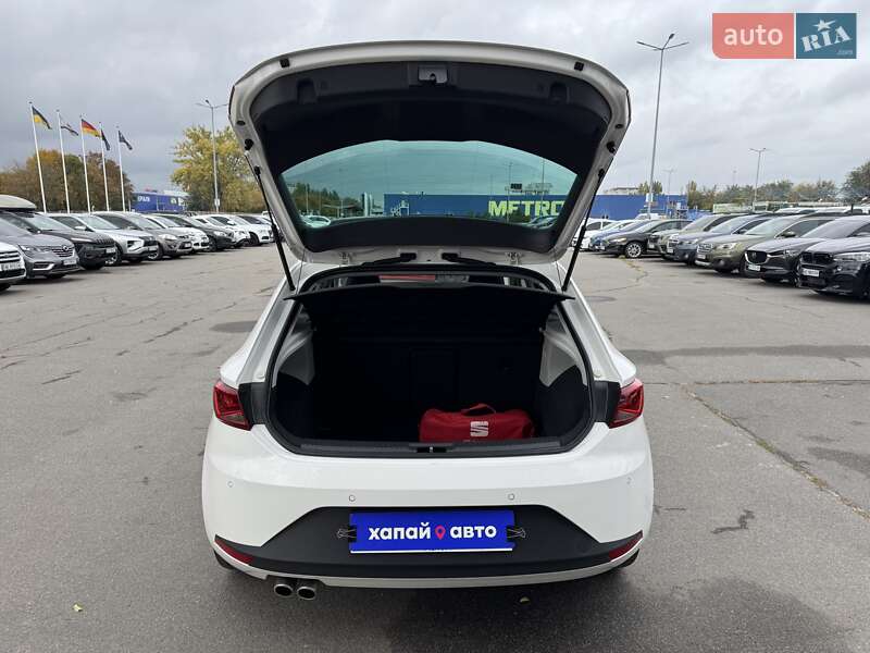 Хэтчбек SEAT Leon 2016 в Днепре