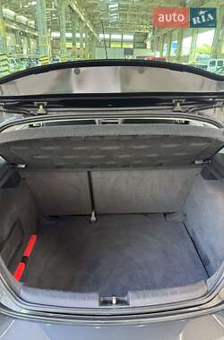 Хэтчбек SEAT Leon 2010 в 