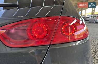 Хэтчбек SEAT Leon 2010 в 