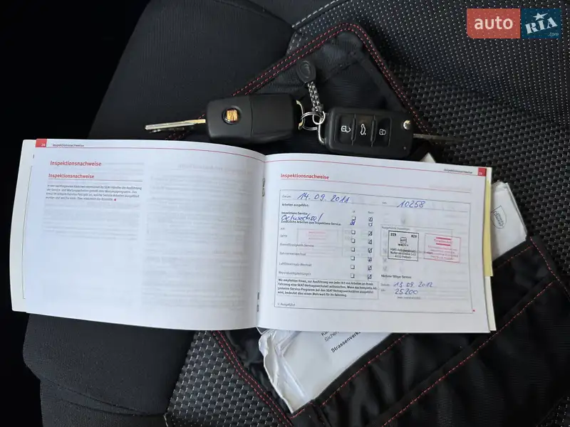 Хэтчбек SEAT Leon 2010 в Луцке документ