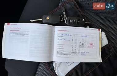 Хэтчбек SEAT Leon 2010 в 