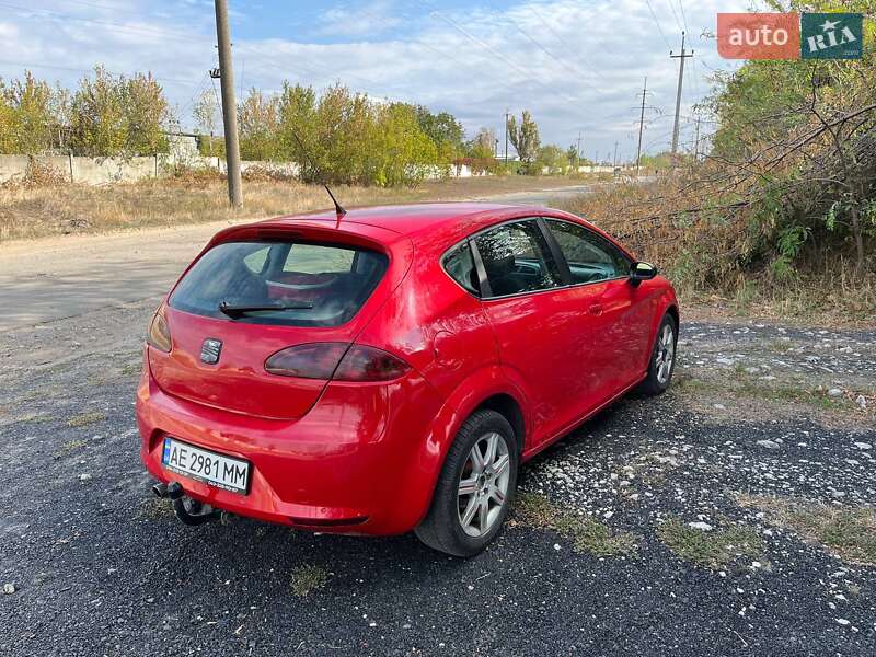Хетчбек SEAT Leon 2005 в Дніпрі