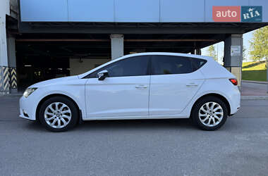 Хэтчбек SEAT Leon 2013 в 