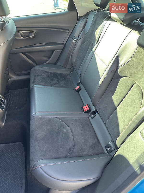 Хетчбек SEAT Leon 2013 в Києві