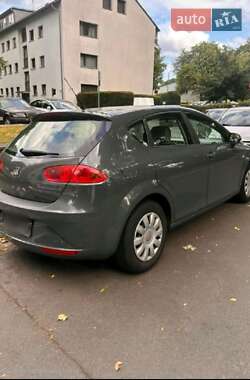 Хэтчбек SEAT Leon 2010 в 