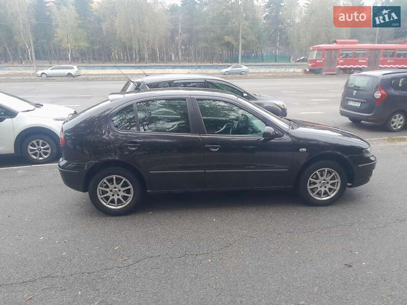Хетчбек SEAT Leon 2004 в Дніпрі фото 9 Хетчбек SEAT Leon 2004 в Дніпрі
