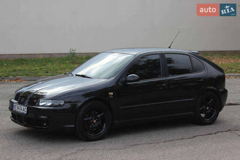Хэтчбек SEAT Leon 2004 в Днепре