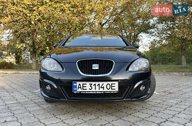 Хэтчбек SEAT Leon 2009 в Павлограде Хэтчбек SEAT Leon 2009 в Павлограде