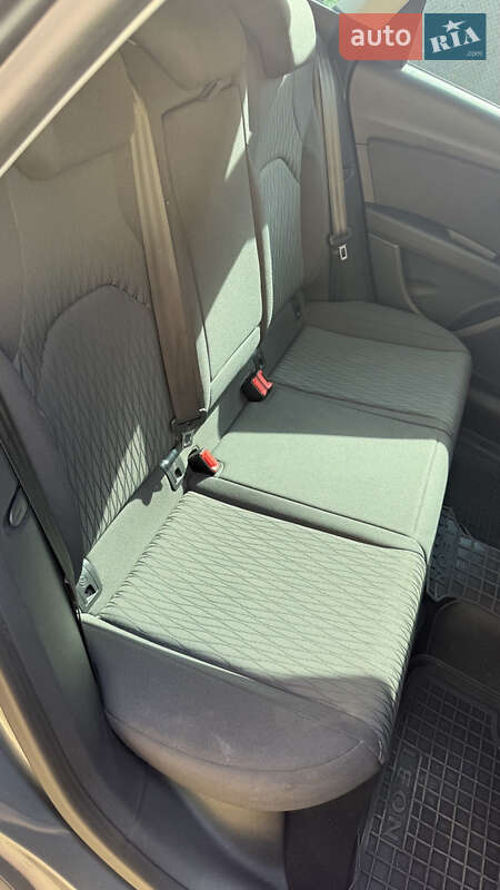 Универсал SEAT Leon 2014 в Новомосковске фото 10 Универсал SEAT Leon 2014 в Новомосковске