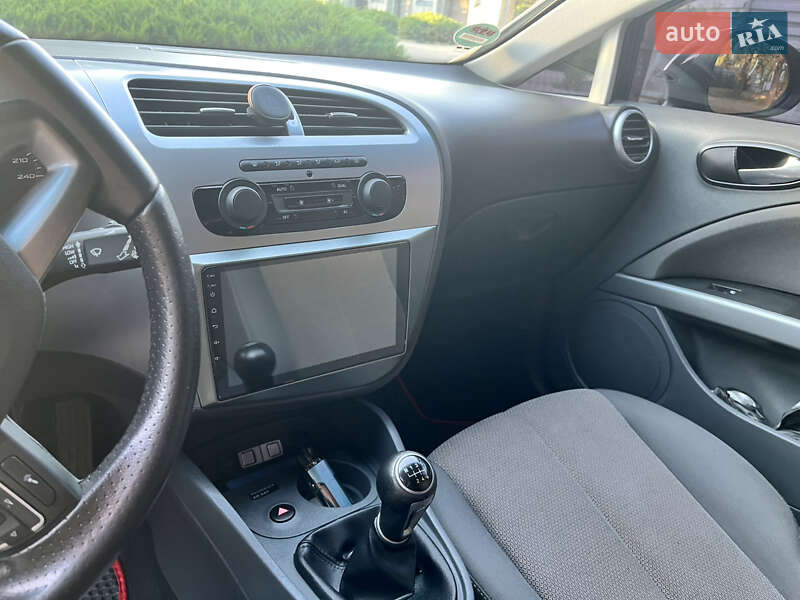 Хетчбек SEAT Leon 2009 в Павлограді фото 15 Хетчбек SEAT Leon 2009 в Павлограді
