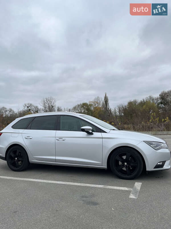 Универсал SEAT Leon 2015 в Ирпене