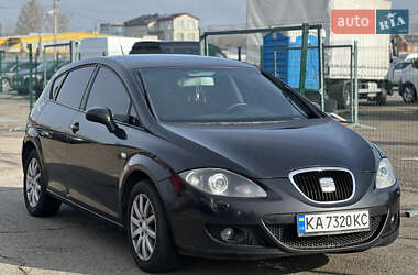 Хэтчбек SEAT Leon 2006 в Киеве
