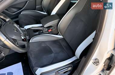 Хэтчбек SEAT Leon 2016 в Киеве