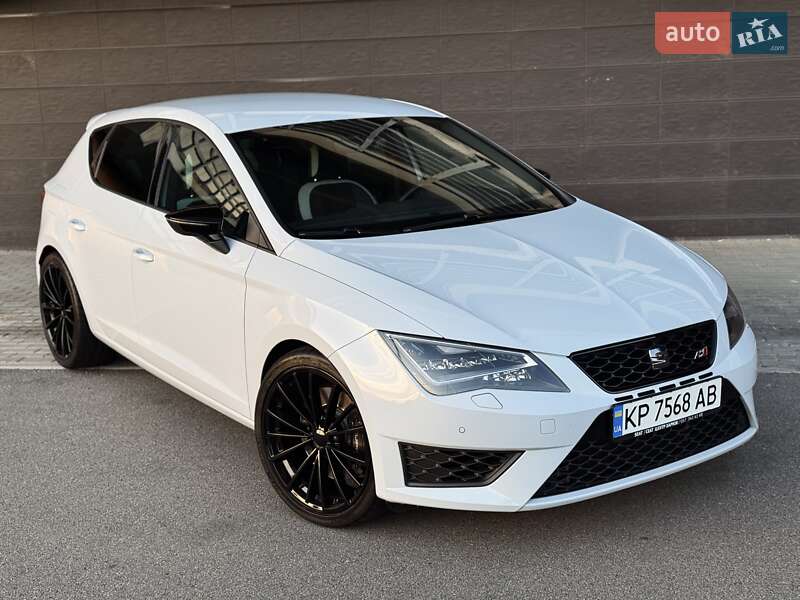 Хэтчбек SEAT Leon 2016 в Киеве фото 2 Хэтчбек SEAT Leon 2016 в Киеве