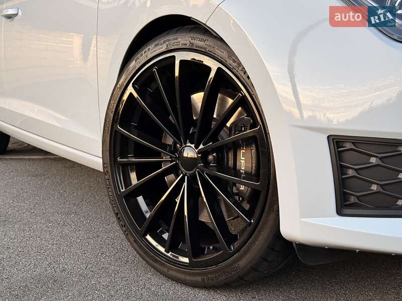 Хэтчбек SEAT Leon 2016 в Киеве фото 8 Хэтчбек SEAT Leon 2016 в Киеве