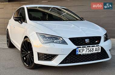 Хэтчбек SEAT Leon 2016 в Киеве